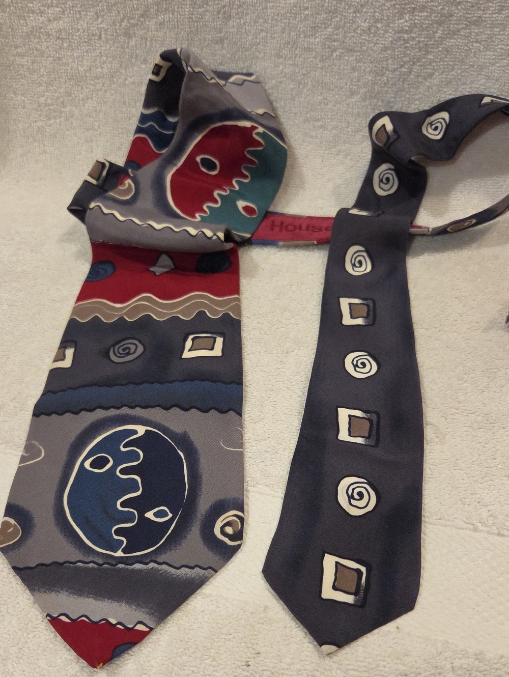 HOUSE OF STUART JENNIFER EVE VINTAGE TIE